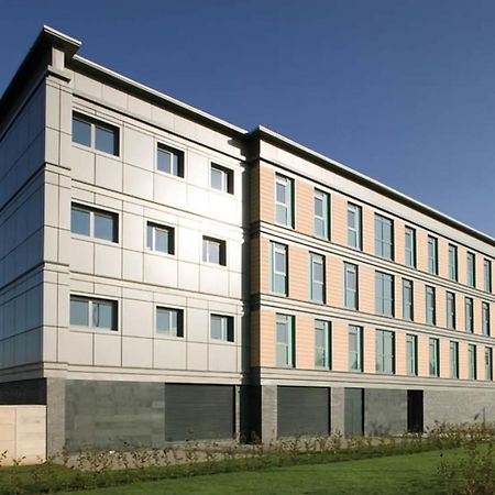 Edinburgh College Residence Exterior photo