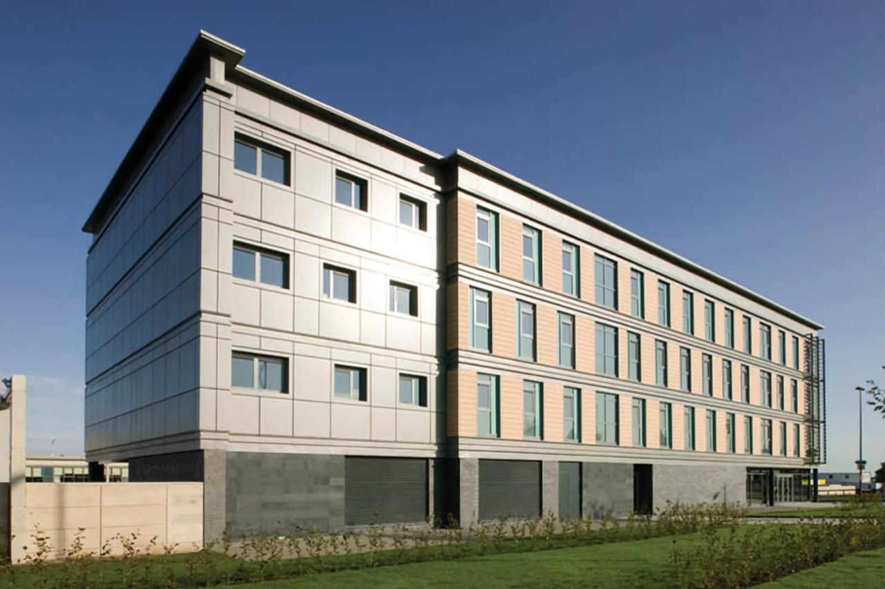 Edinburgh College Residence Exterior photo